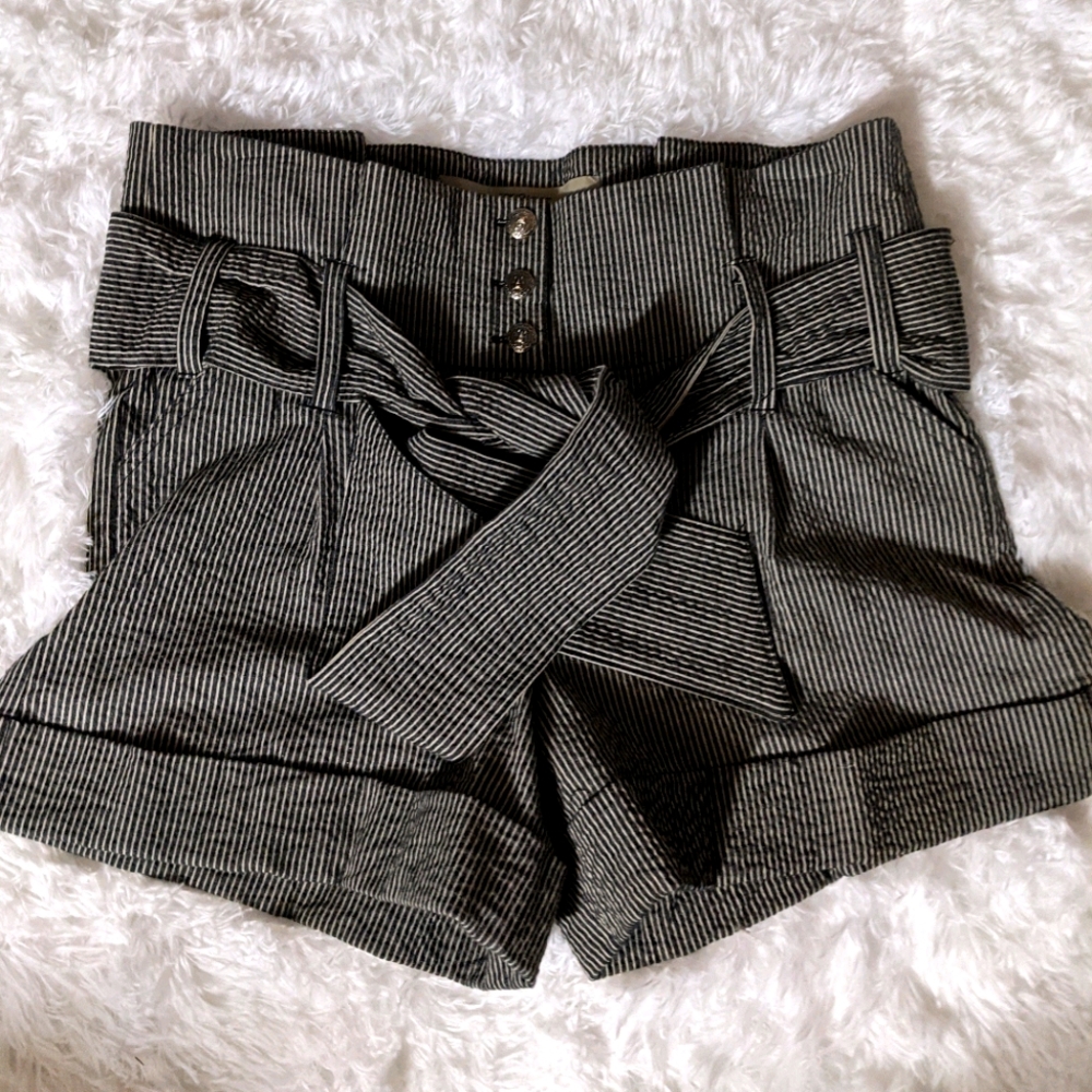 NWT Kate Spade -Tokyo Collection Daisy shorts